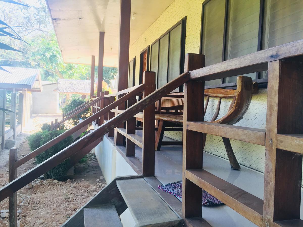 Tay Lelong'S Pension House ไตไต ภายนอก รูปภาพ