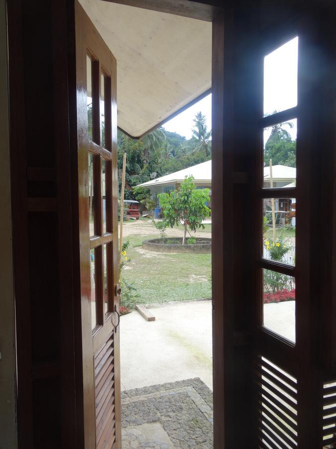 Tay Lelong'S Pension House ไตไต ภายนอก รูปภาพ
