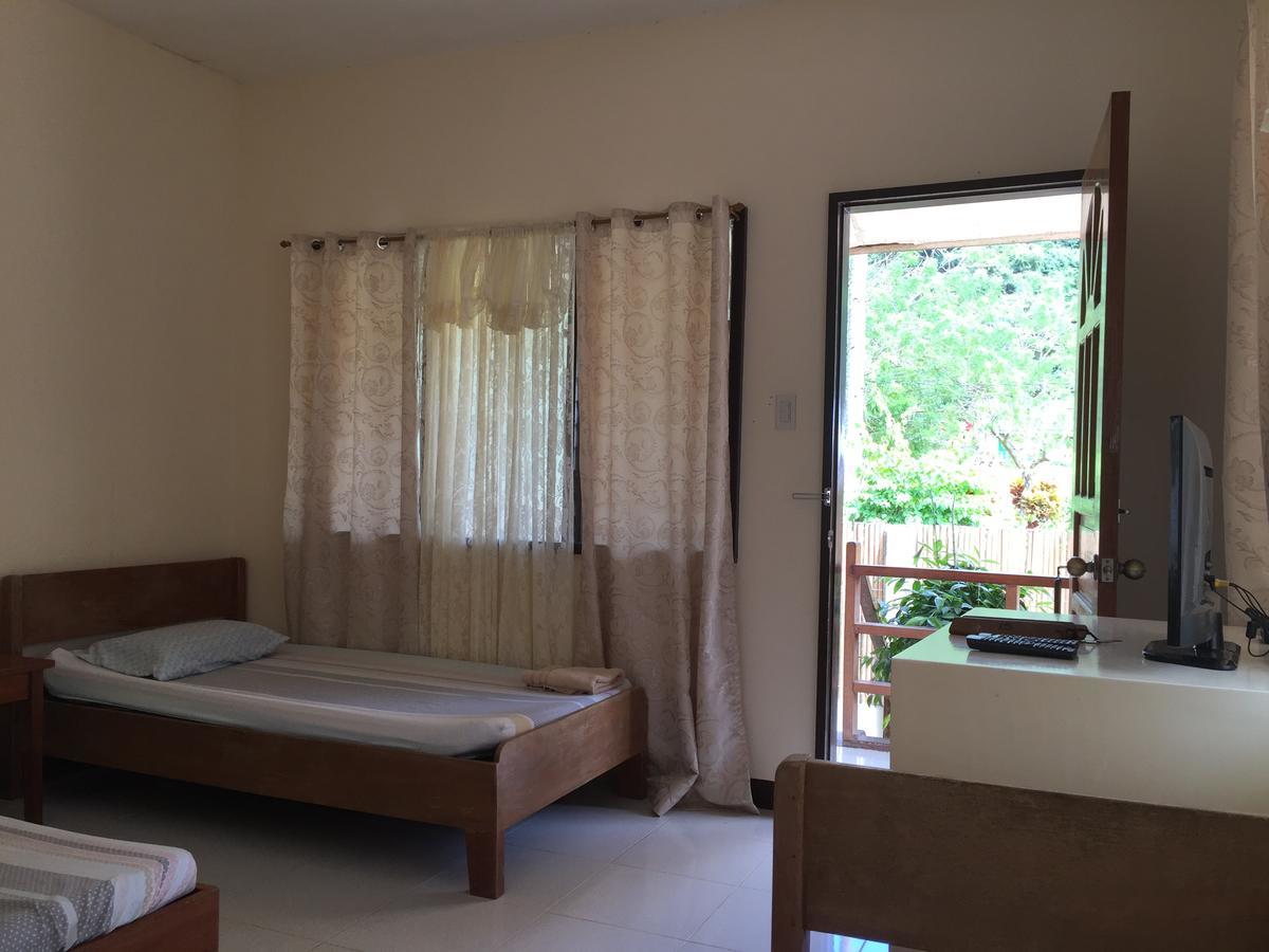 Tay Lelong'S Pension House ไตไต ภายนอก รูปภาพ